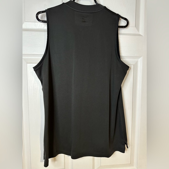 Nike Dri-fit Women’s Large Sleeveless with zip front collar - Picture 2 of 3